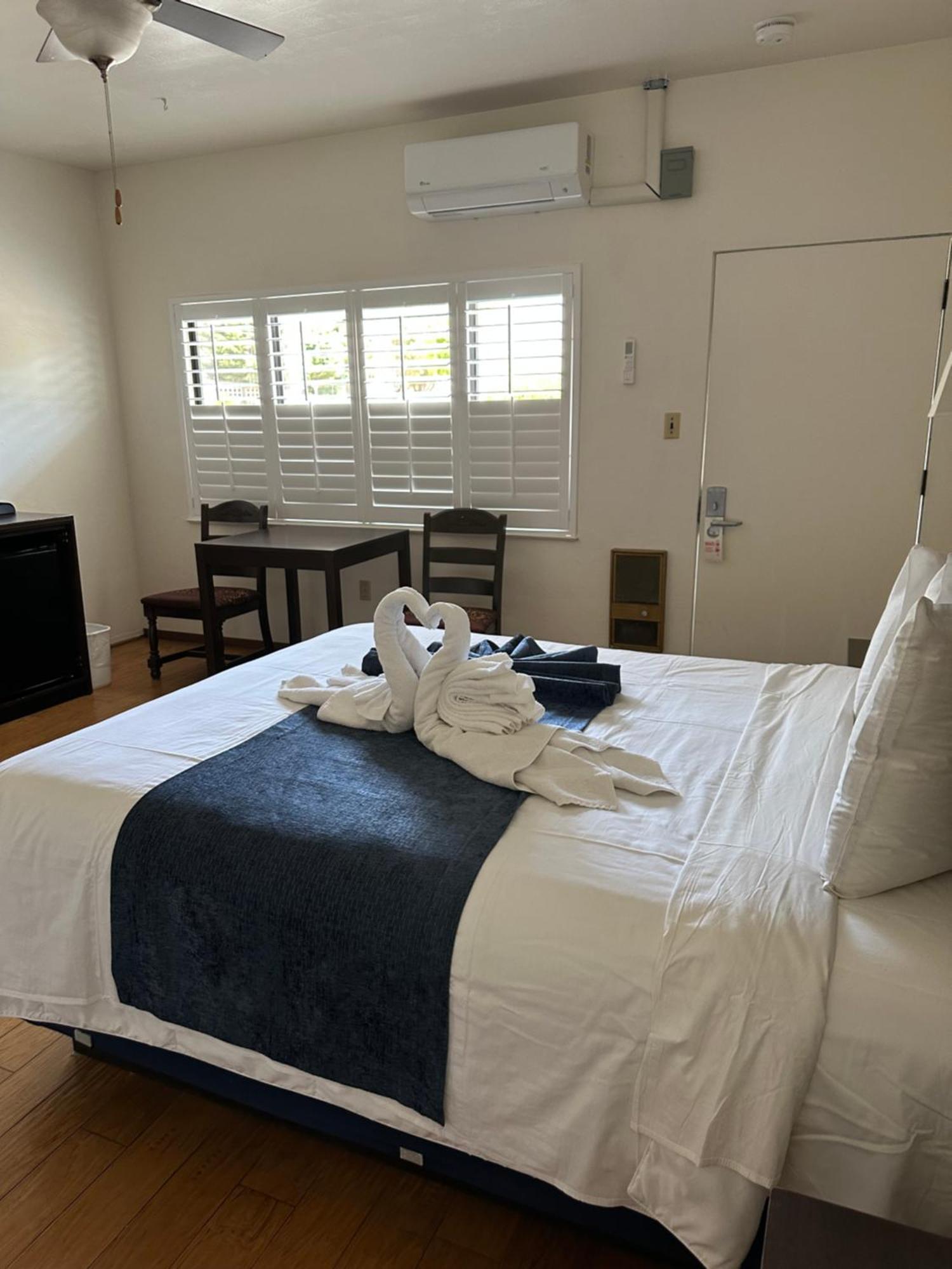 Cambria Palms Motel Bagian luar foto
