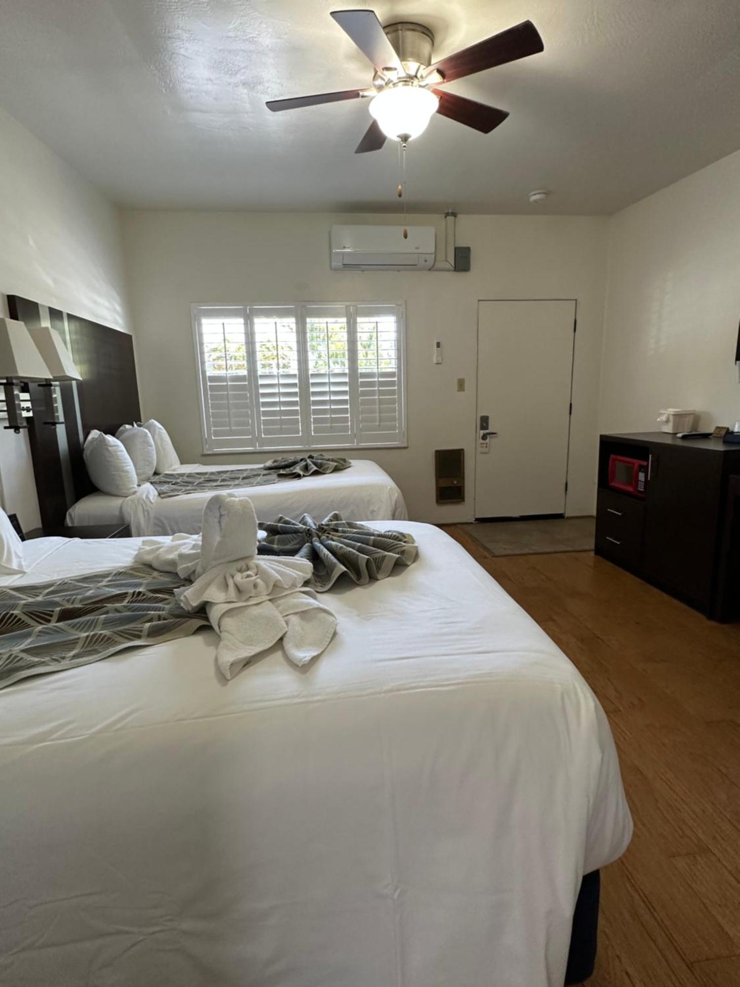 Cambria Palms Motel Bagian luar foto
