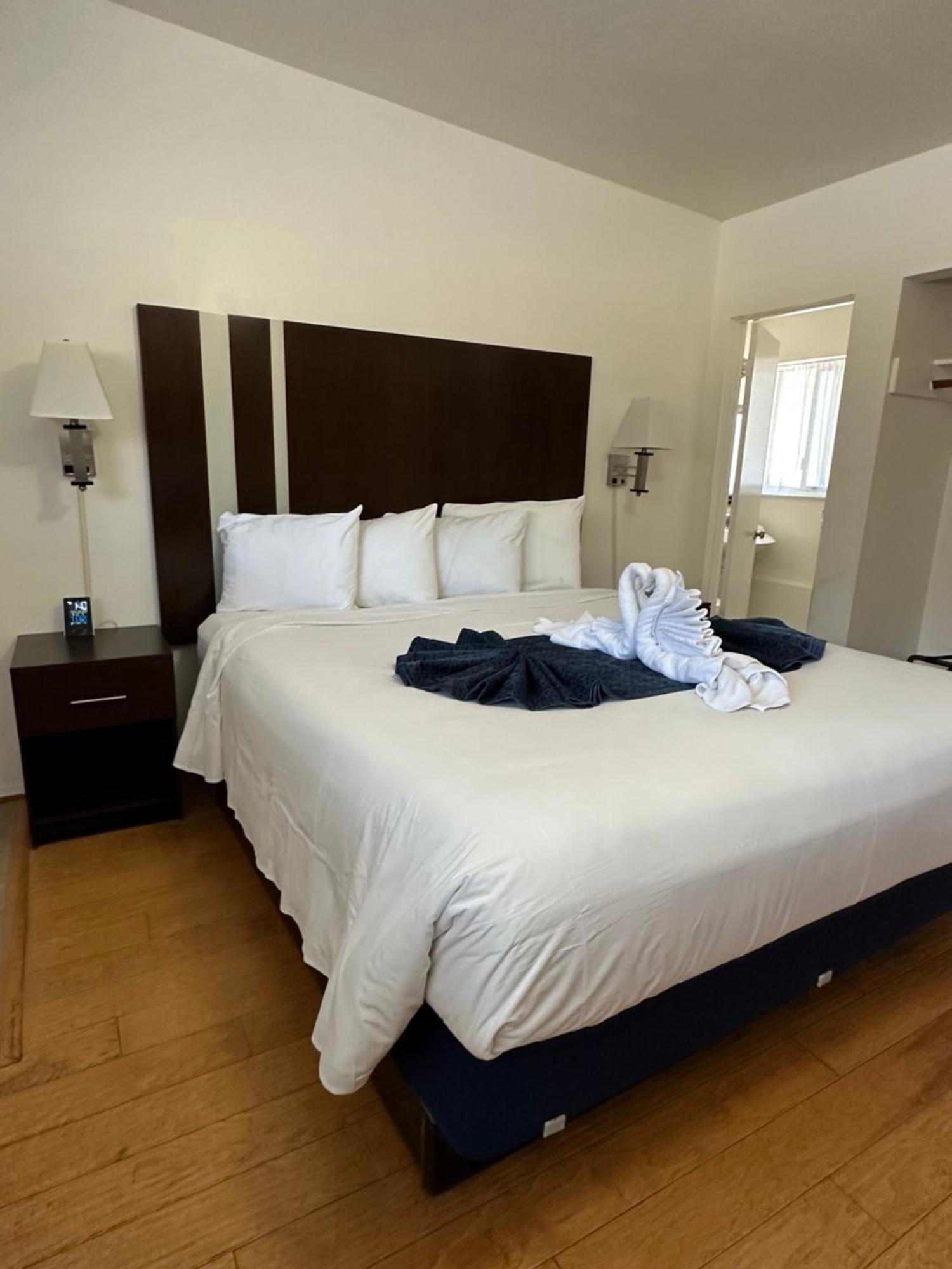 Cambria Palms Motel Bagian luar foto
