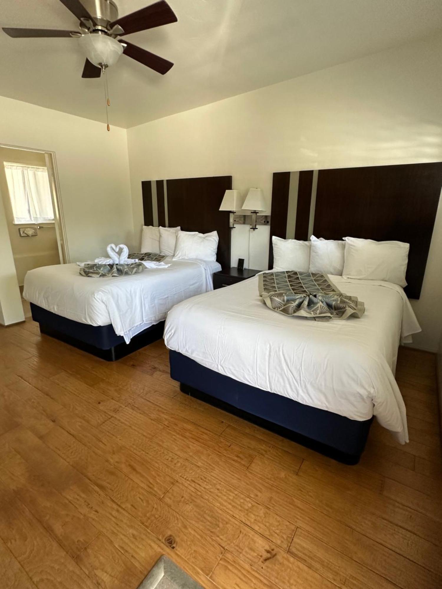 Cambria Palms Motel Bagian luar foto